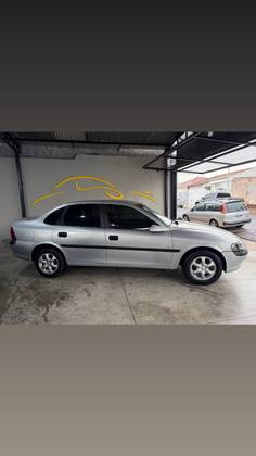 CHEVROLET VECTRA 2.0 MPFI GLS 8V GASOLINA 4P MANUAL CHEVROLET VECTRA 2.0 MPFI GLS 8V GASOLINA 4P MANUAL